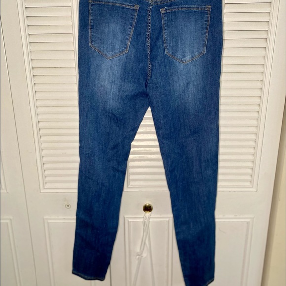 Plus Size Ripped jeans - Picture 13 of 13